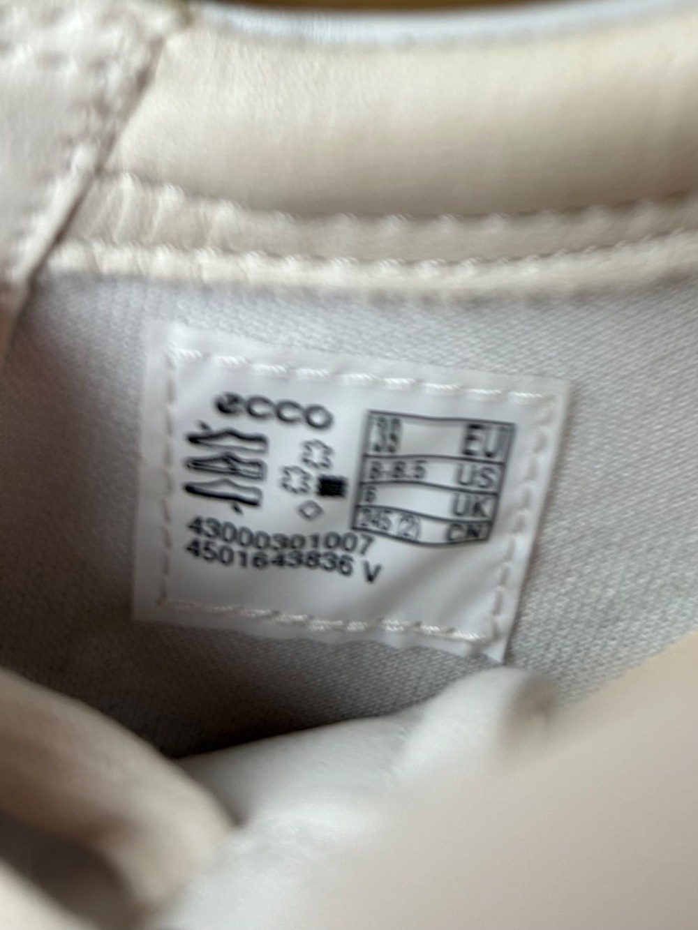 Ecco White women's 8.5 casual sneakers - Picture 6 of 13